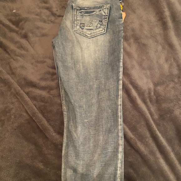 Suki capri’s👖👖REDUCED! Get them quick!! Same day shipping!’ - Picture 2 of 4